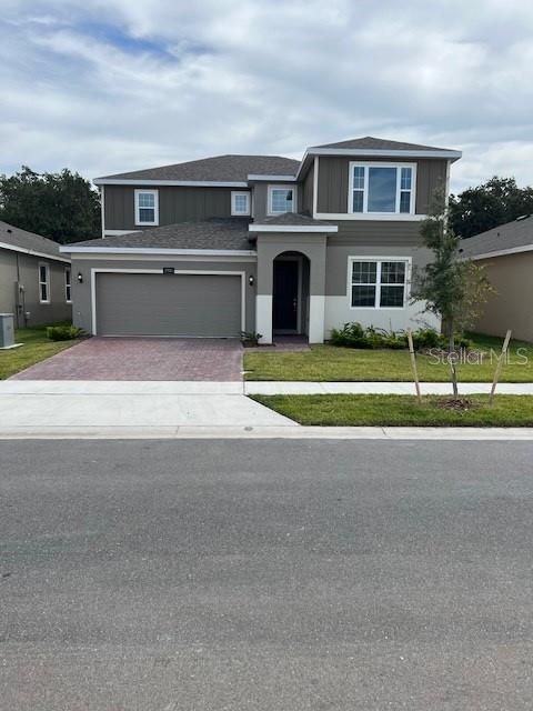 HANOVER LAKES - Residential