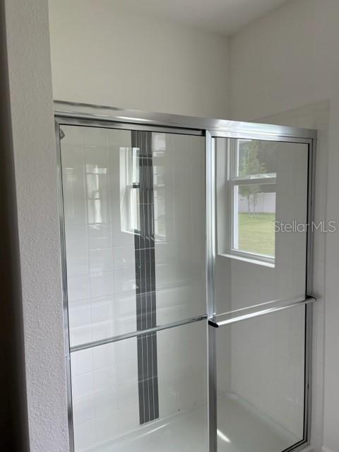 HANOVER LAKES - Residential