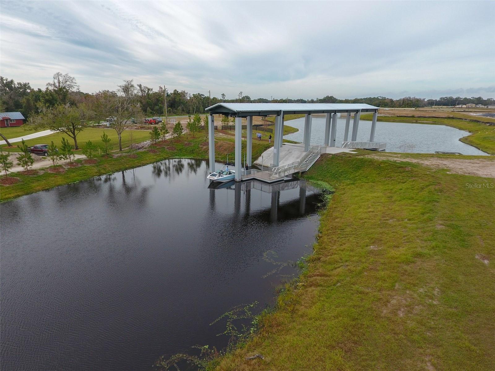 HANOVER LAKES - Residential