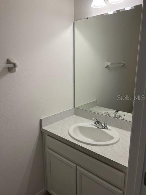 HANOVER LAKES - Residential