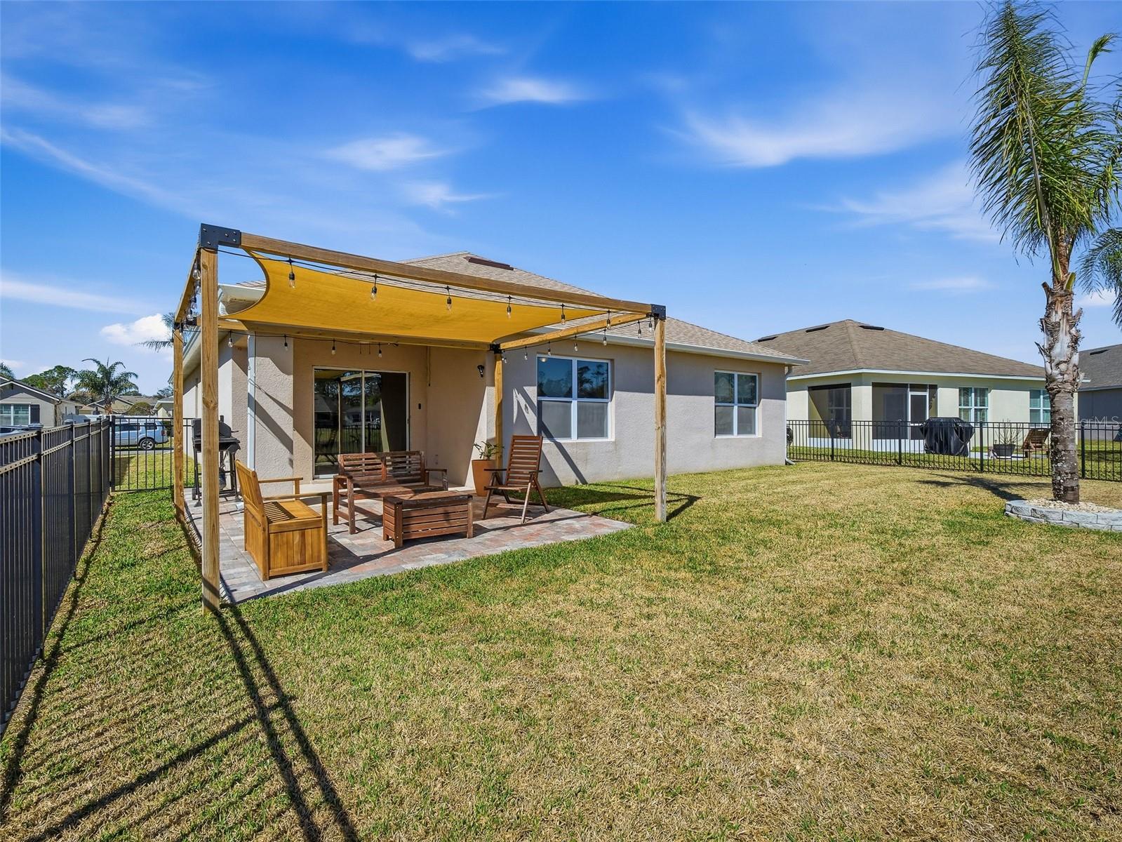 SABAL LAKES - Residential