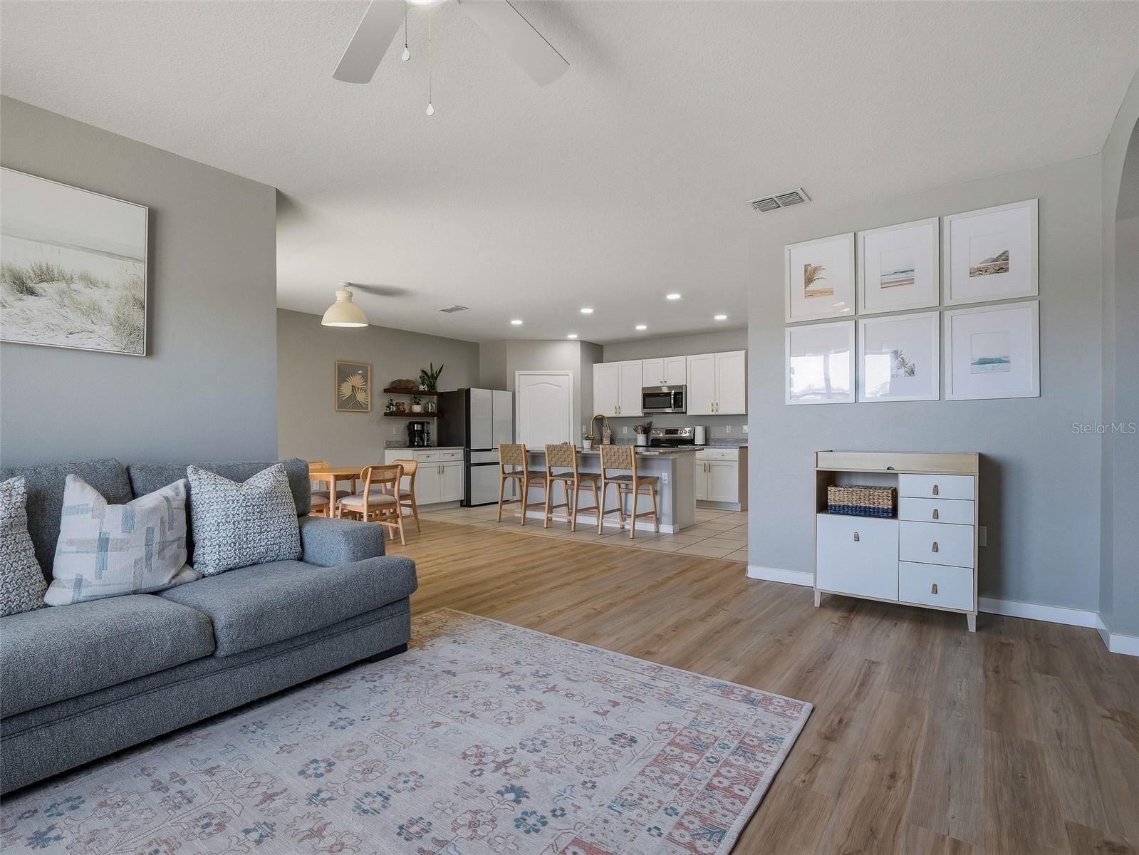 SABAL LAKES - Residential