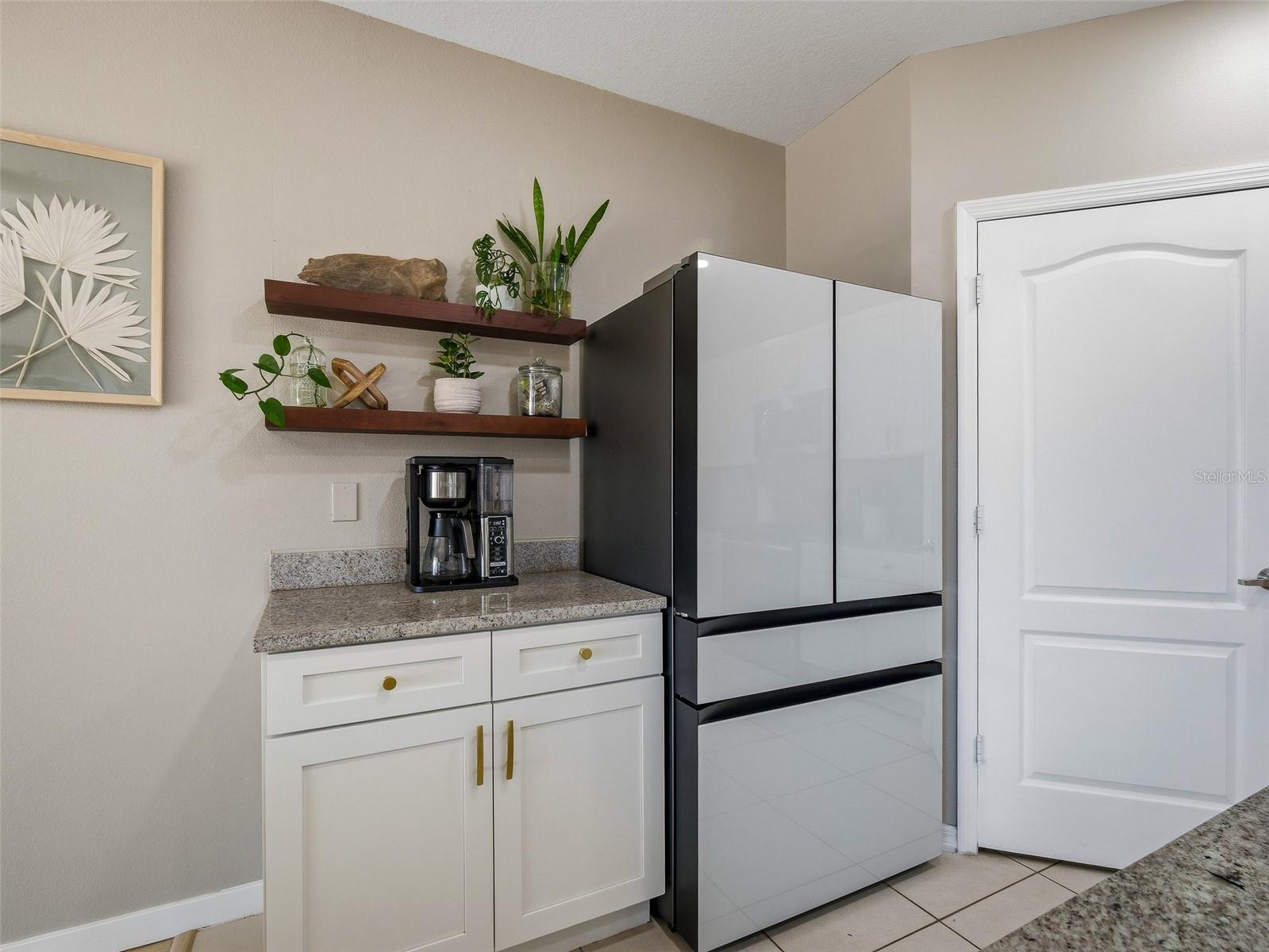 SABAL LAKES - Residential