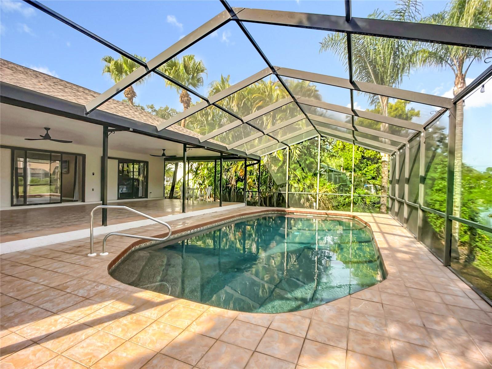 SHERWOOD FOREST - Residential