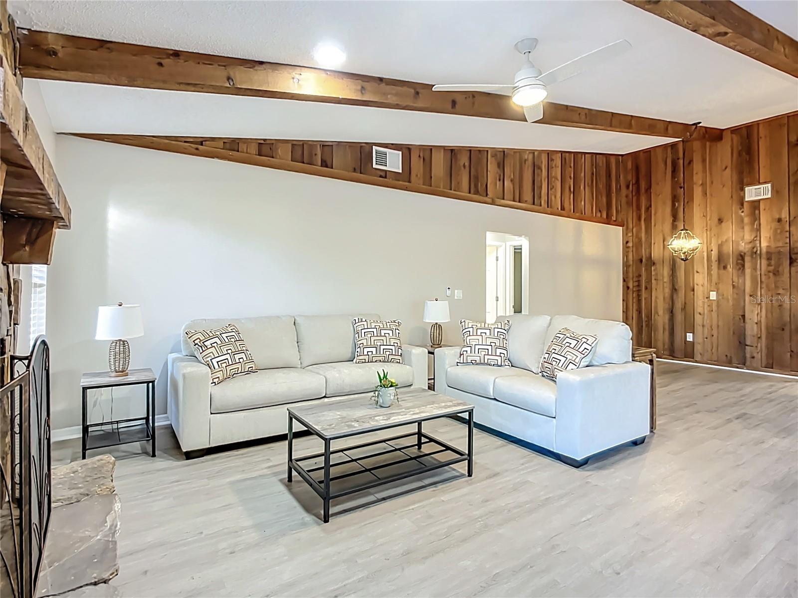 4779 MAID MARIAN LANE