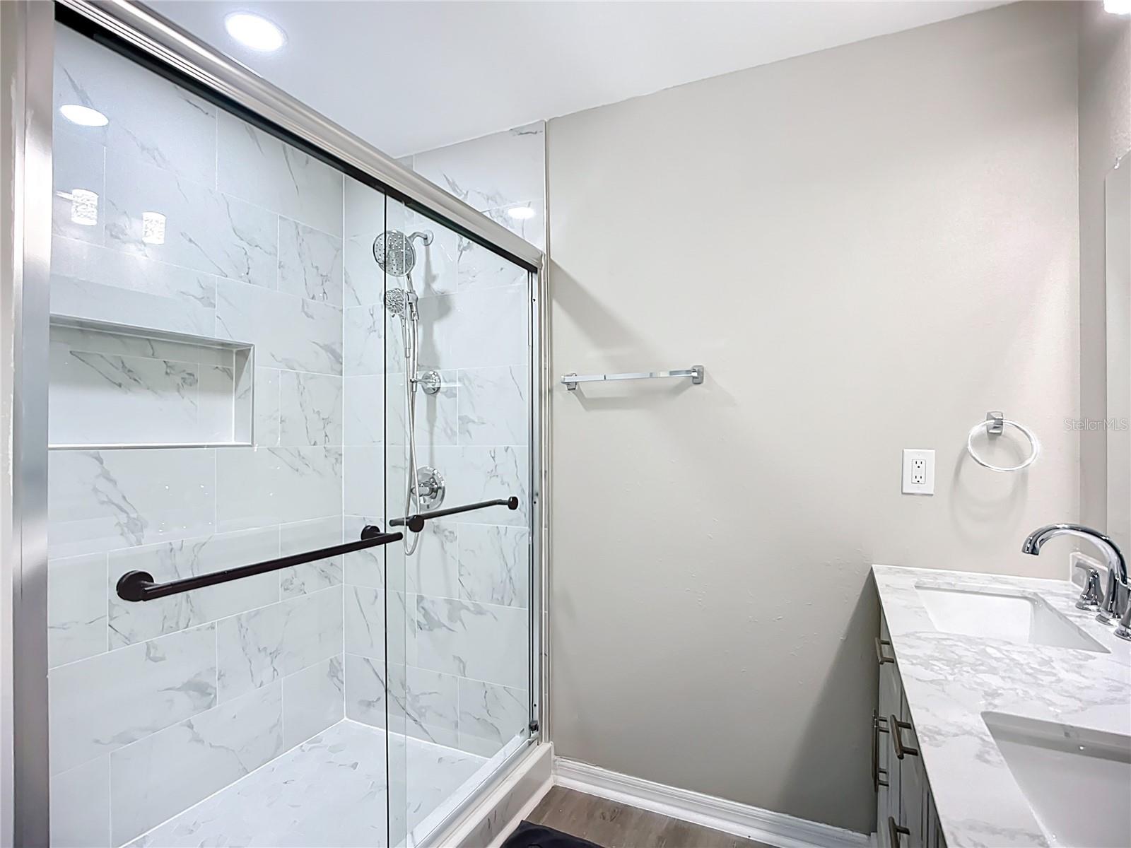 SHERWOOD FOREST - Residential