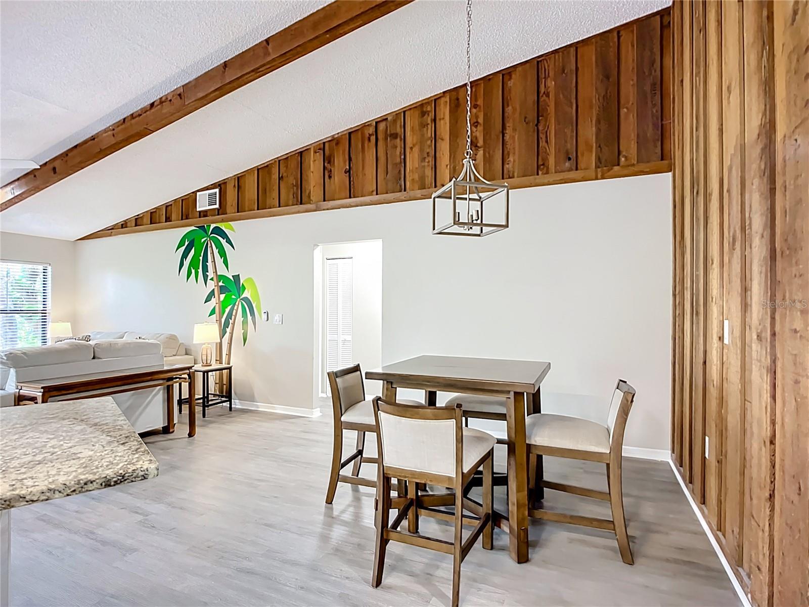 SHERWOOD FOREST - Residential