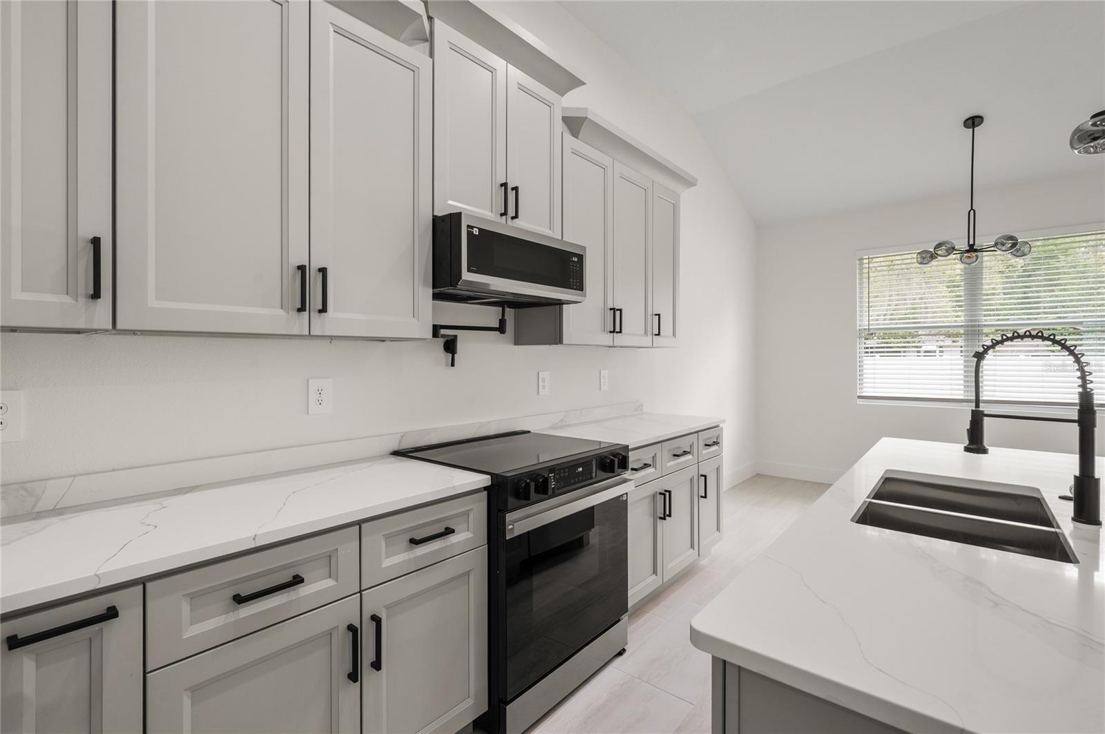 PLANTATION ESTATES UNIT 24 - Residential