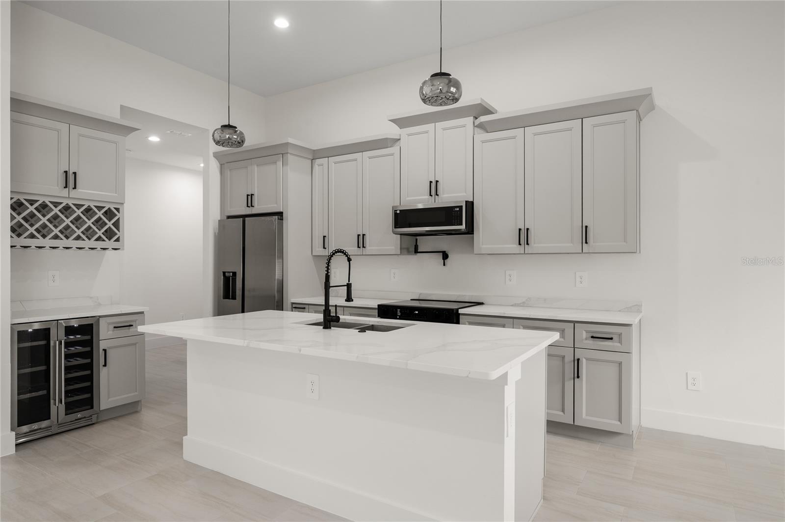 PLANTATION ESTATES UNIT 24 - Residential