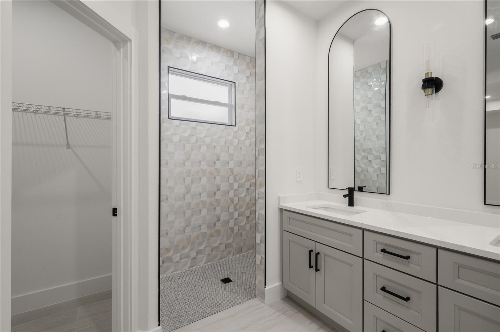 PLANTATION ESTATES UNIT 24 - Residential