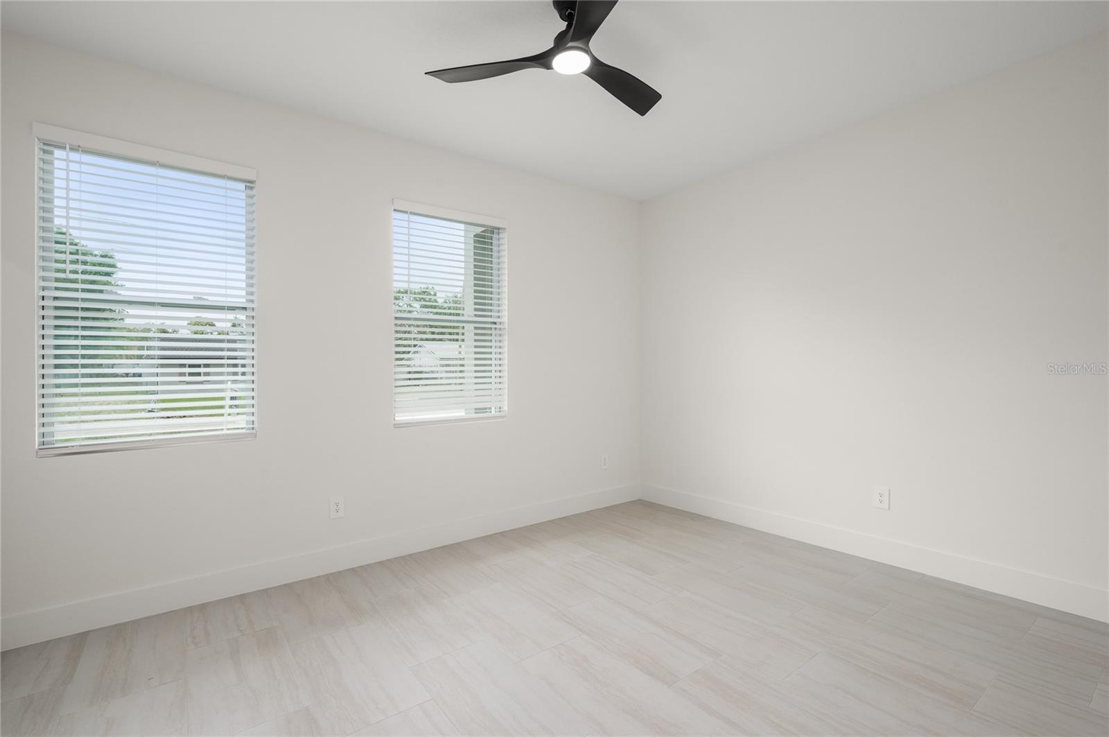 PLANTATION ESTATES UNIT 24 - Residential