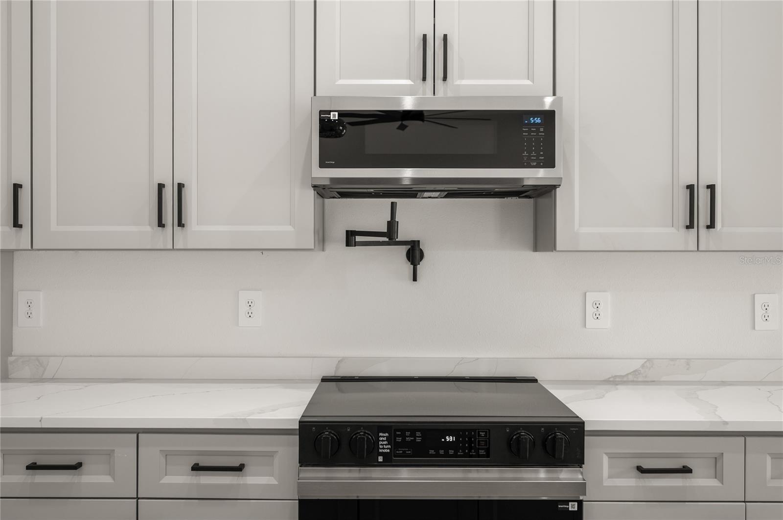 PLANTATION ESTATES UNIT 24 - Residential