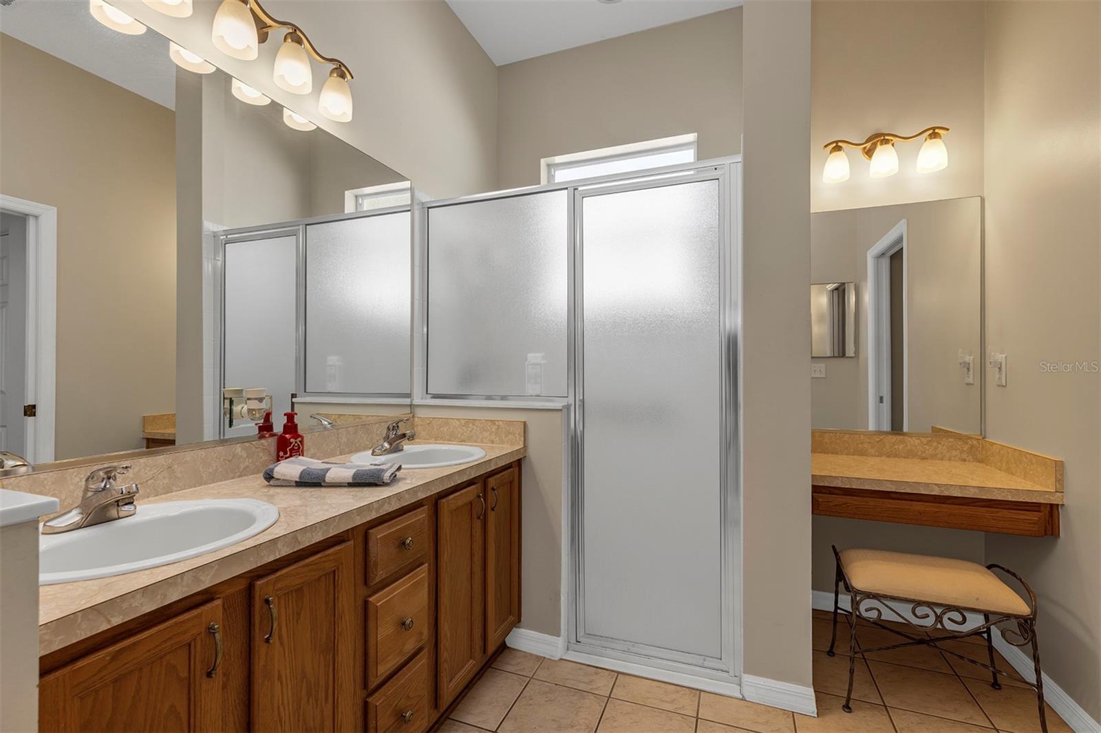 OAK RUN CRESCENT OAKS - Residential