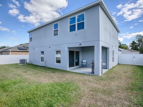 A home in DAVENPORT