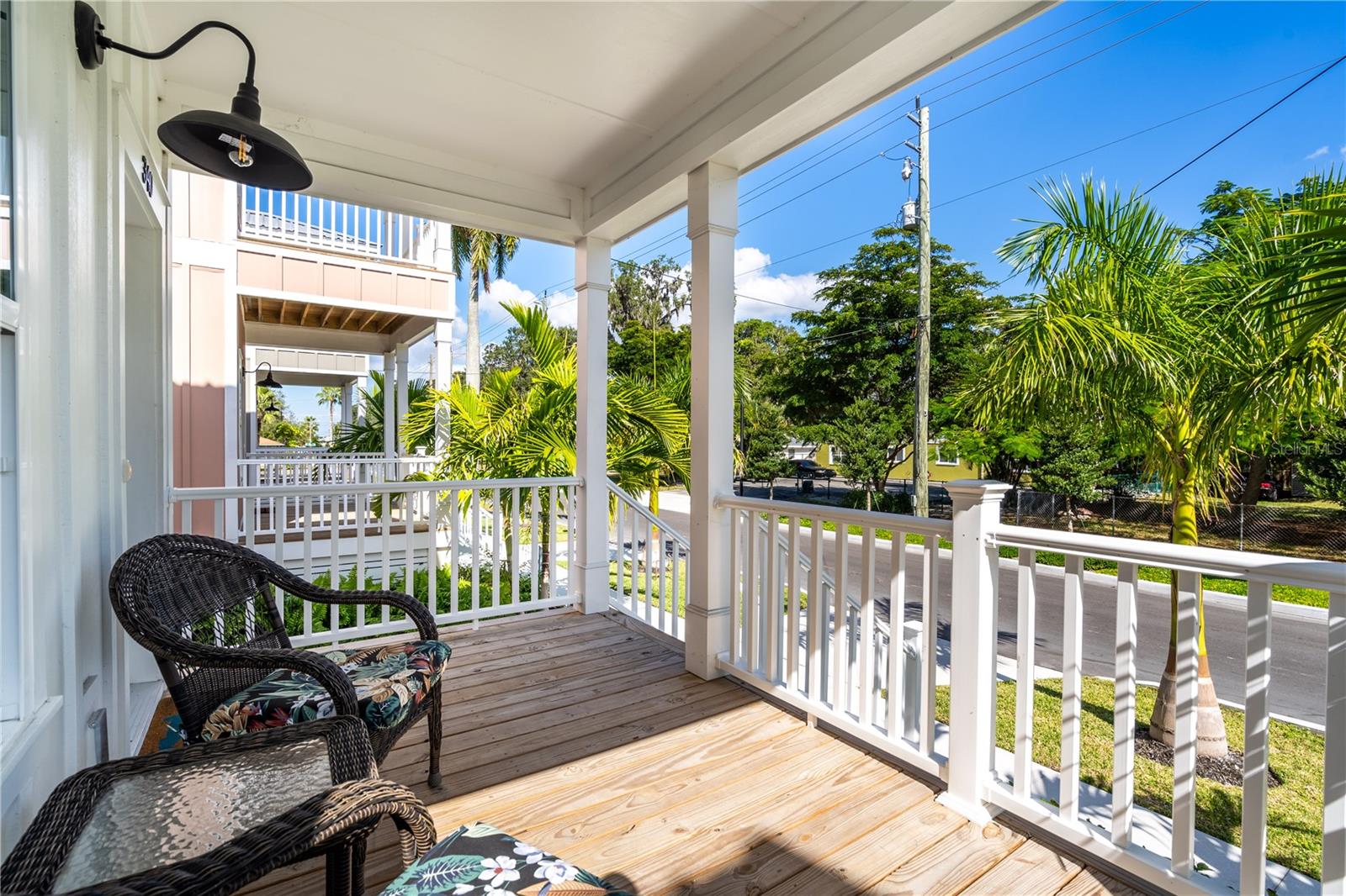 CASTAWAY COTTAGES - Residential