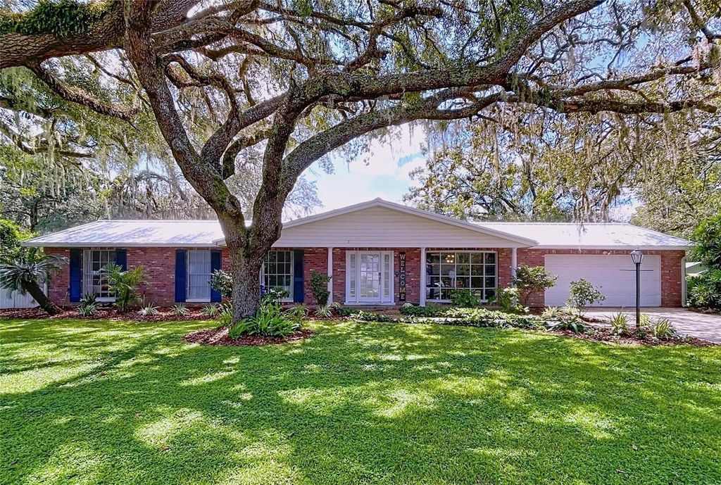 Photo of 12040 Riverhills Drive, Tampa, FL 33617 (MLS # TB8430861)