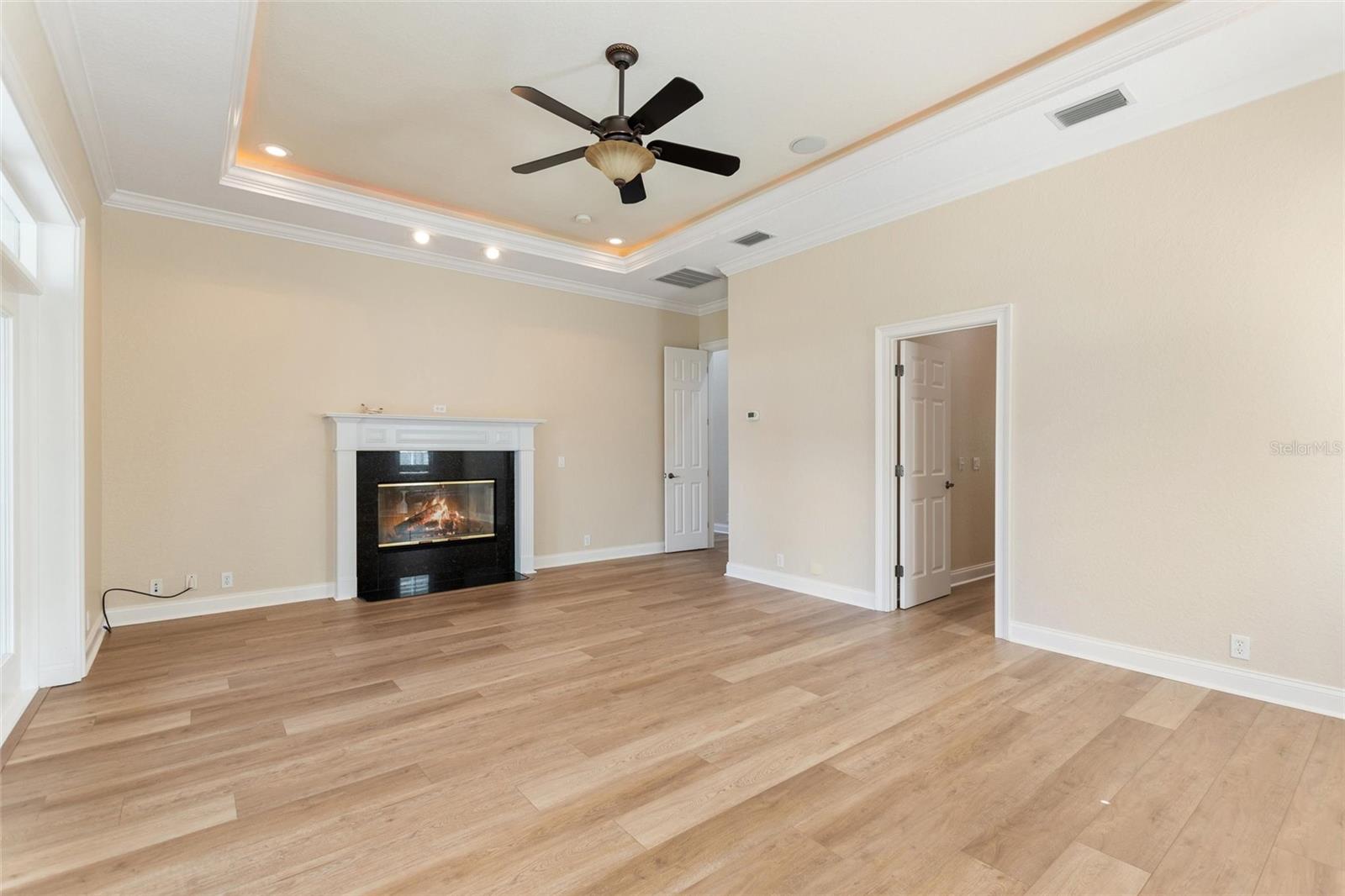 LAKE GIBSON SHORES - Residential