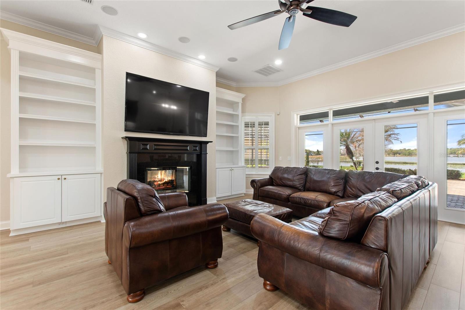 LAKE GIBSON SHORES - Residential