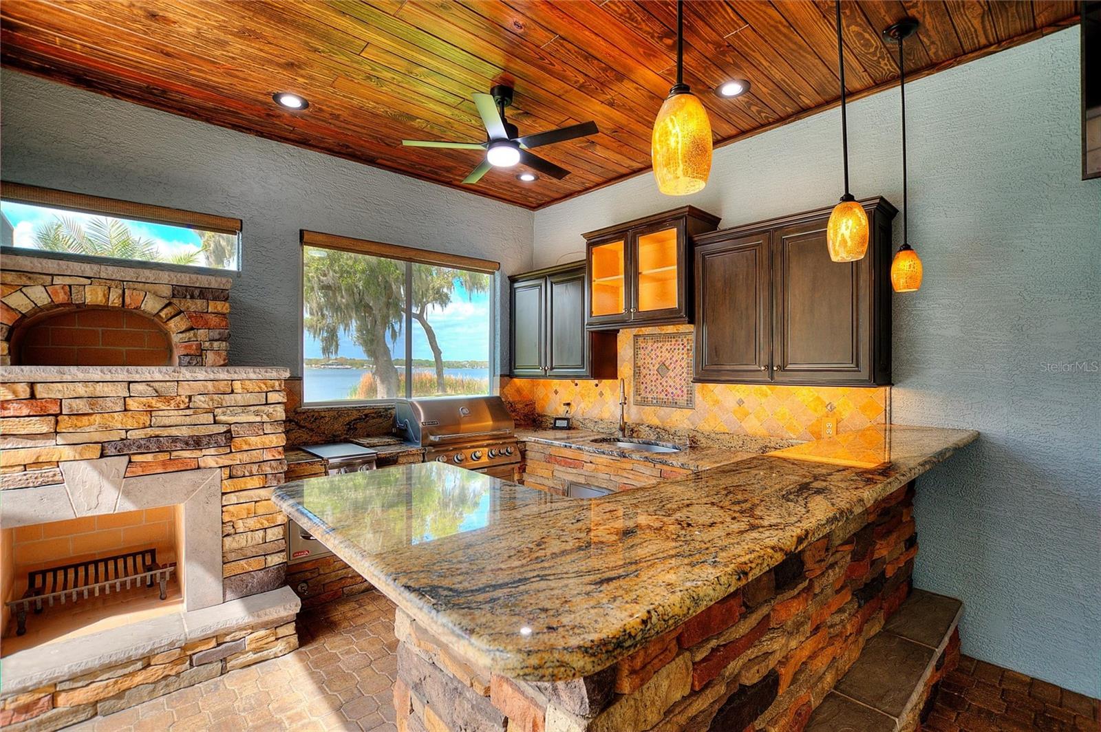 LAKE GIBSON SHORES - Residential