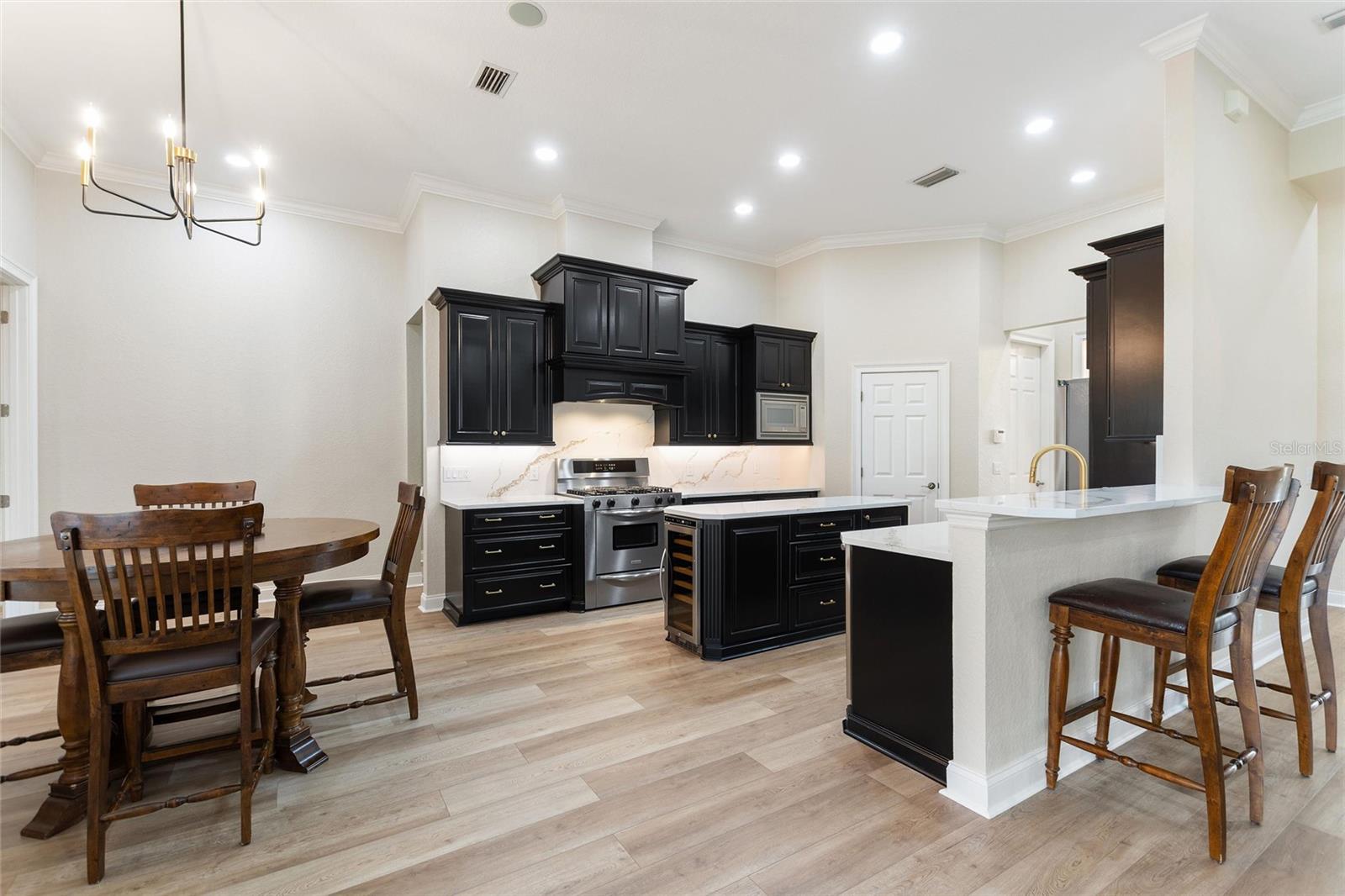 LAKE GIBSON SHORES - Residential