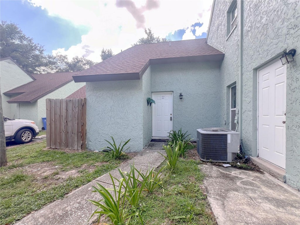 Photo of 12414 N 58th Street #63, Tampa, FL 33617 (MLS # TB8543727)