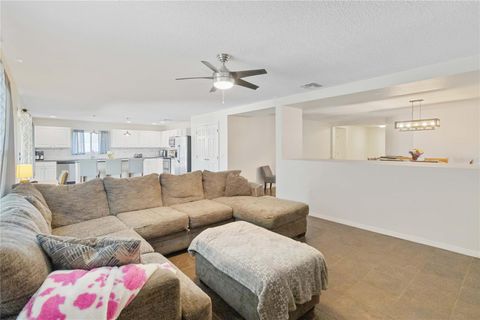 Single Family Residence in ORLANDO FL 2820 LYNDSCAPE STREET 12.jpg