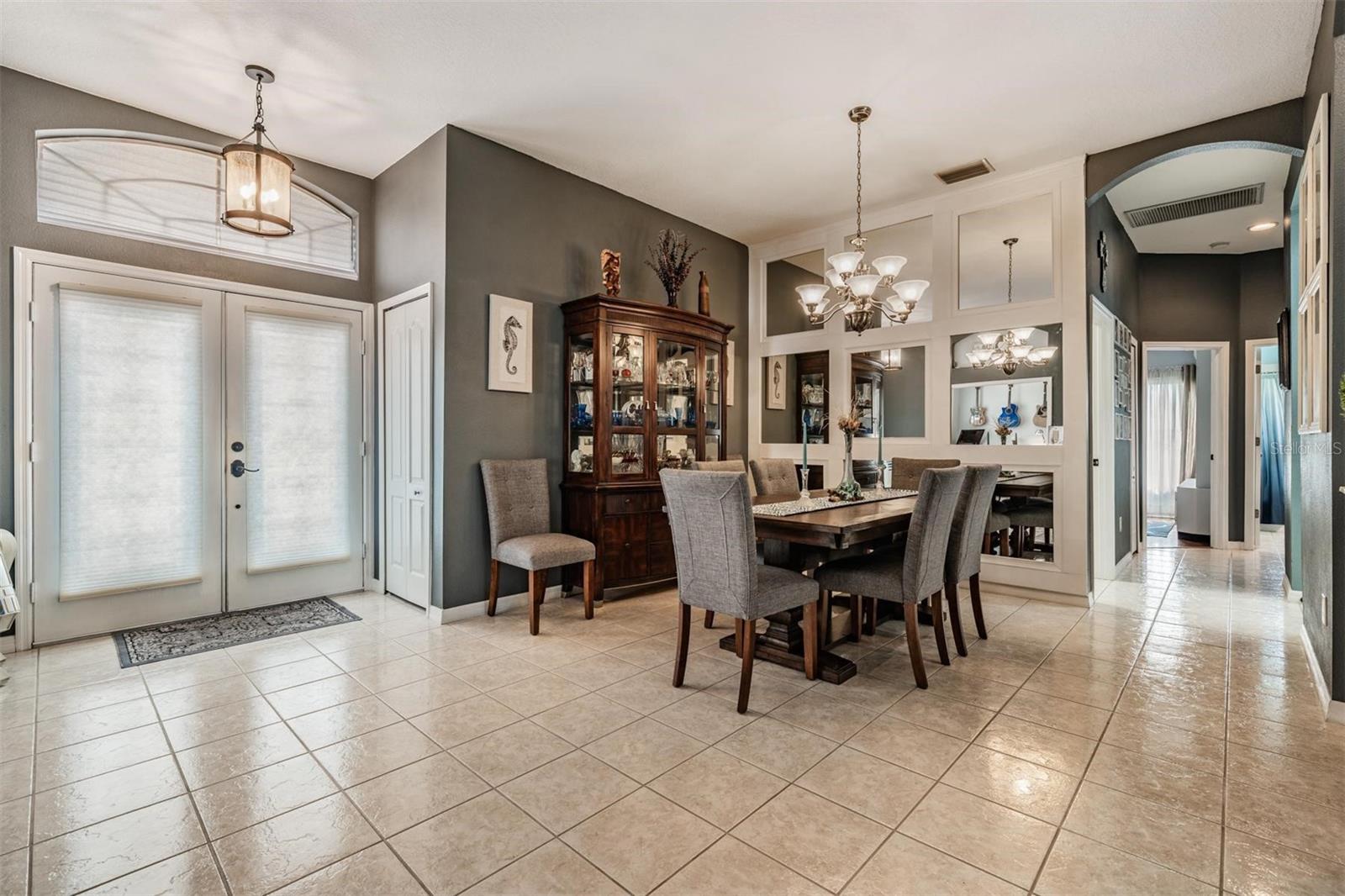 VALENCIA GARDENS PH 01 - Residential