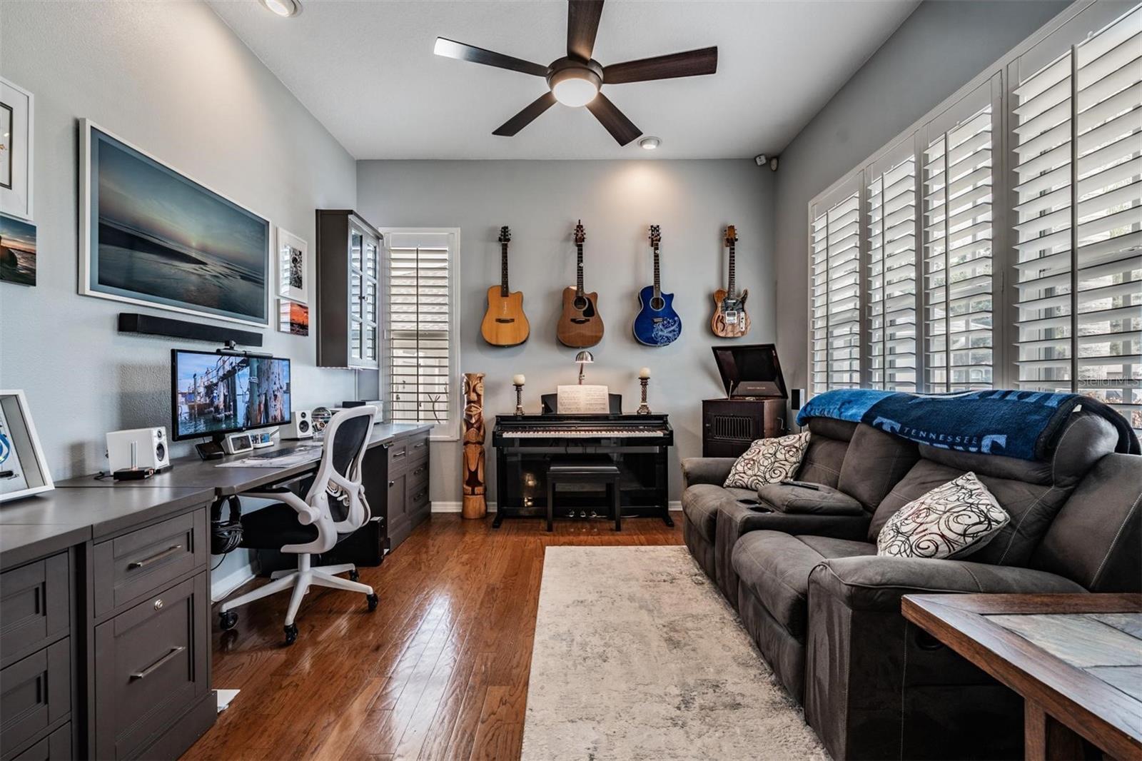 VALENCIA GARDENS PH 01 - Residential