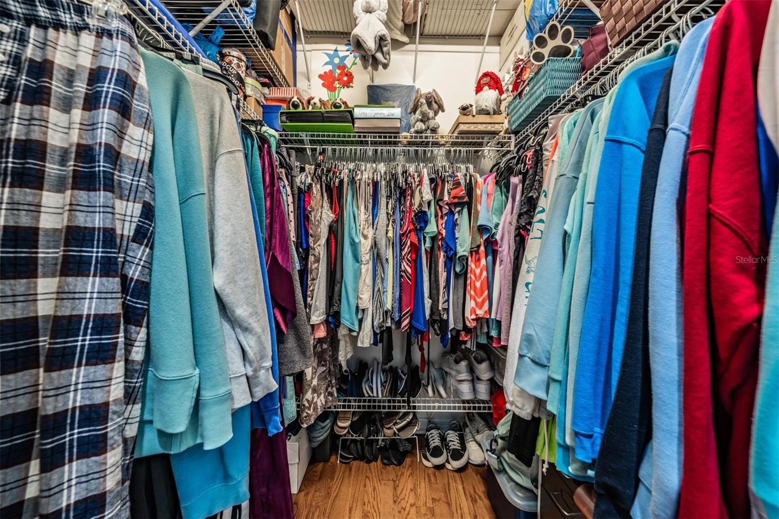 VALENCIA GARDENS PH 01 - Residential