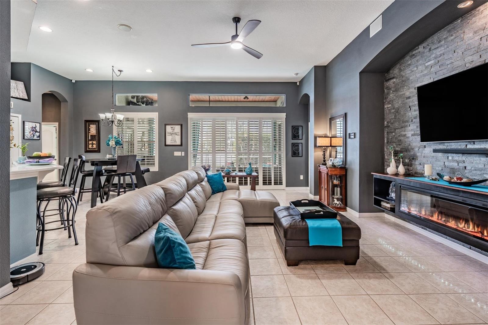 VALENCIA GARDENS PH 01 - Residential