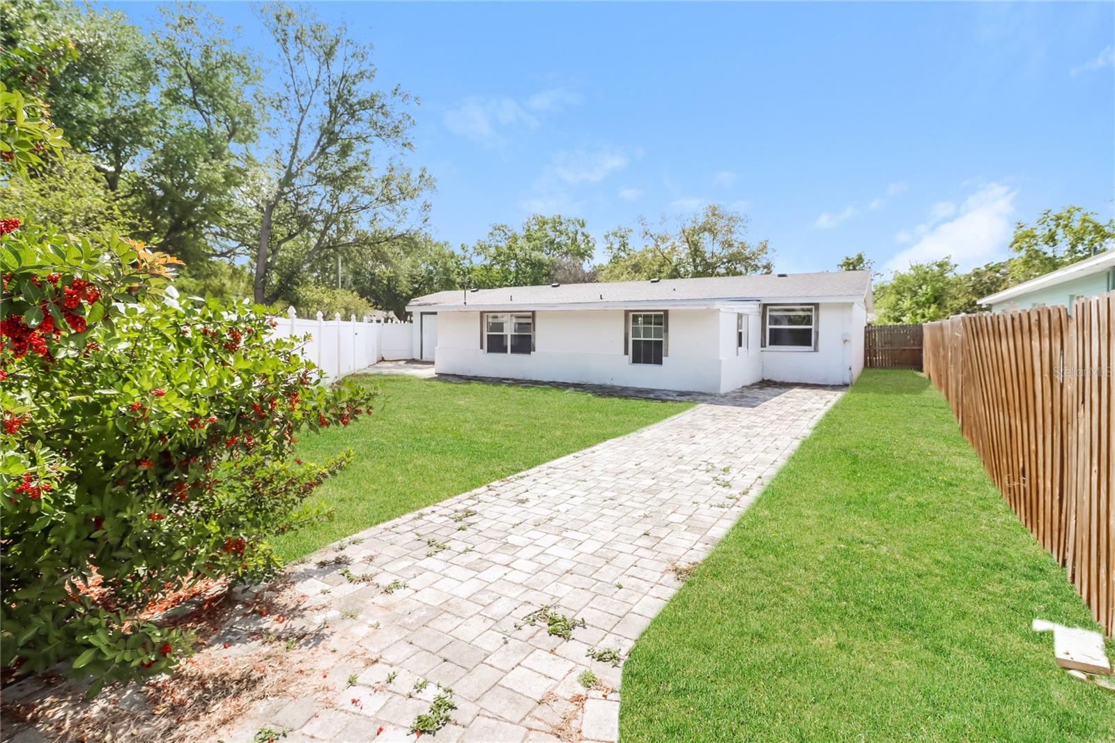 RIDGE CREST - Residential