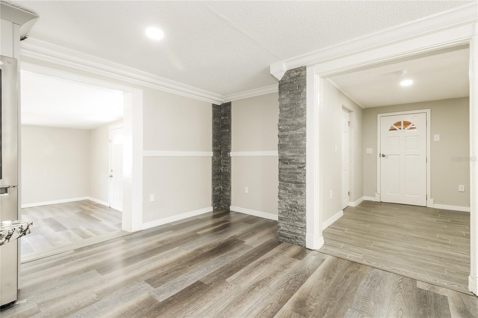 RIDGE CREST - Residential