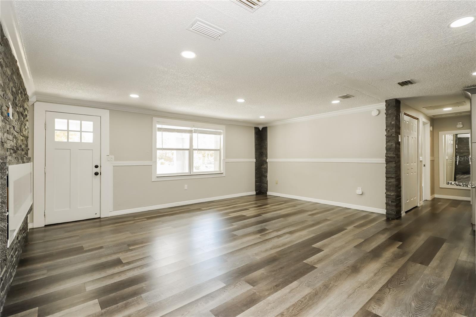 RIDGE CREST - Residential