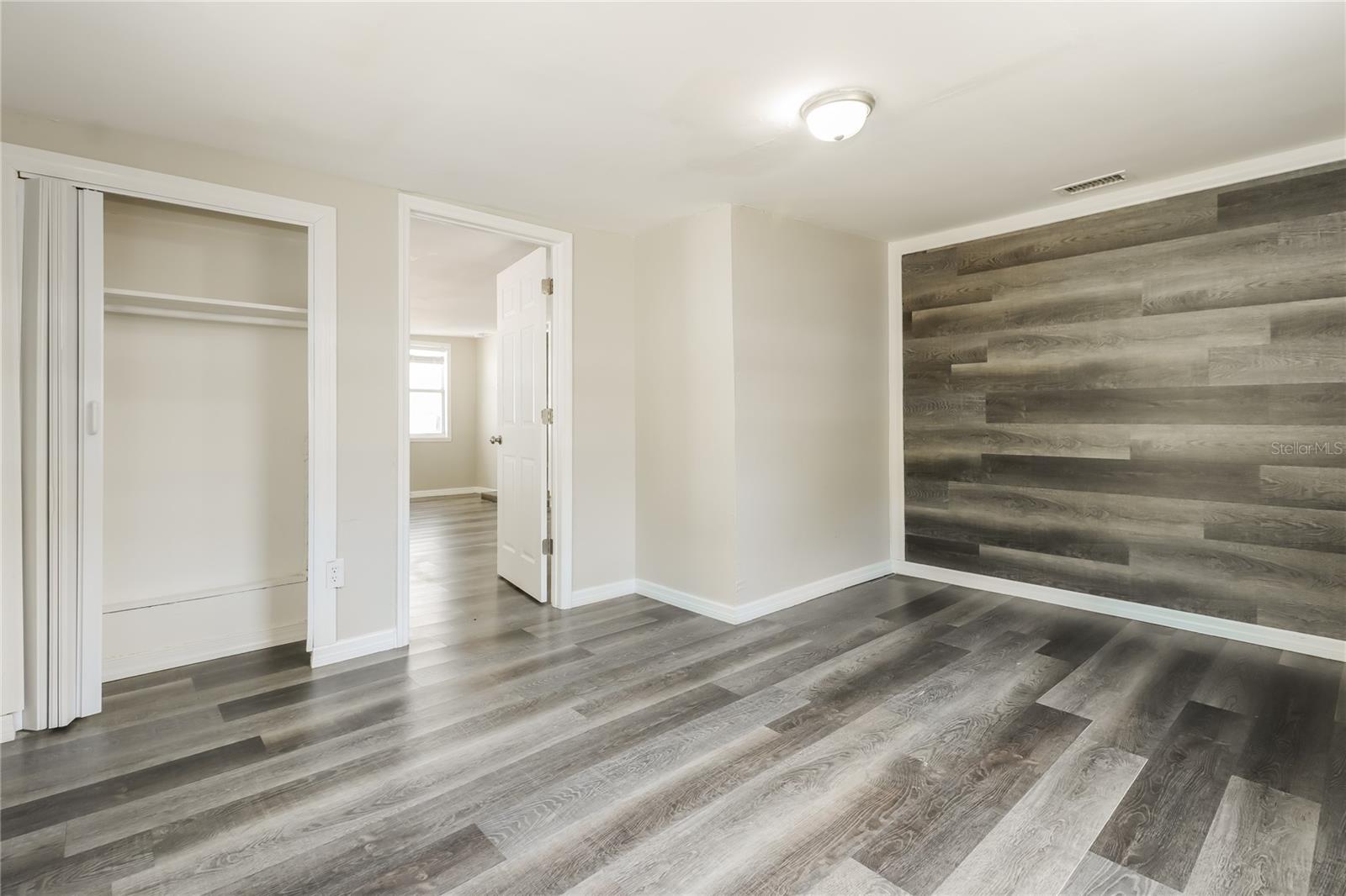 RIDGE CREST - Residential