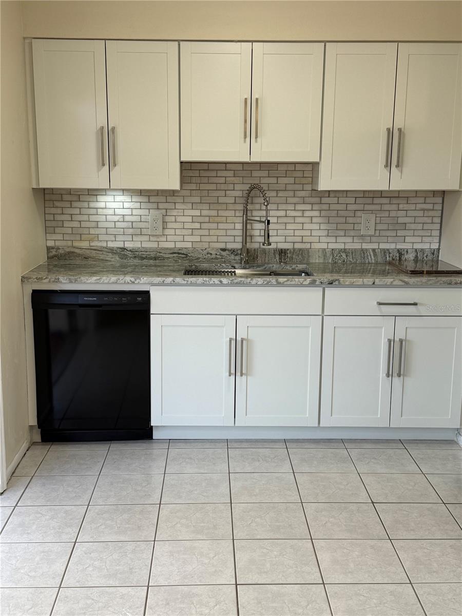 6910 FRIENDSHIP LANE