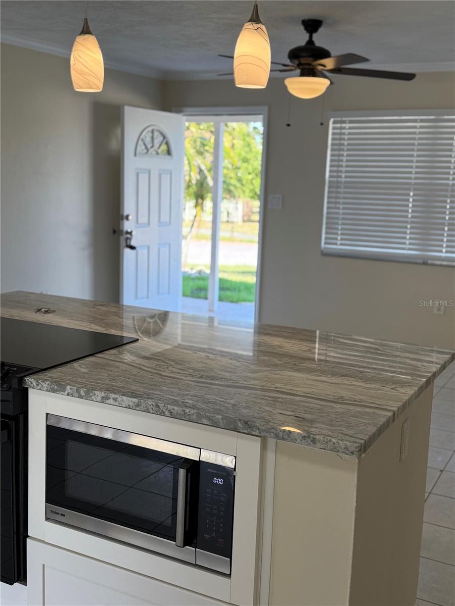 LAKE SARASOTA - Residential