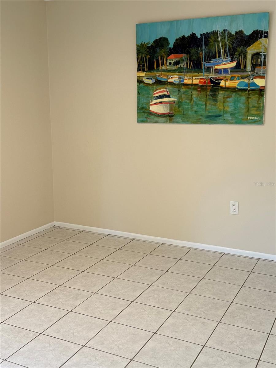 LAKE SARASOTA - Residential