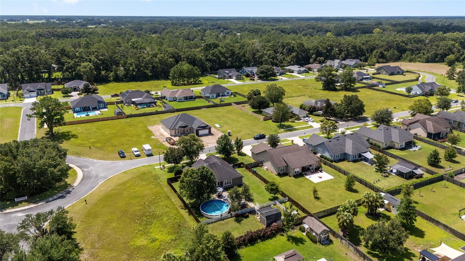 WESTON OAKS - Residential