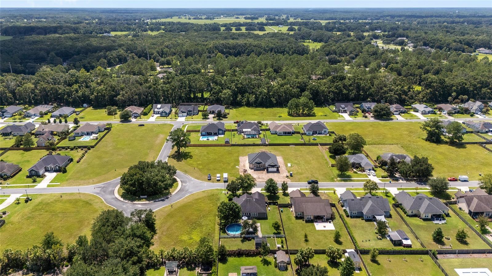 WESTON OAKS - Residential