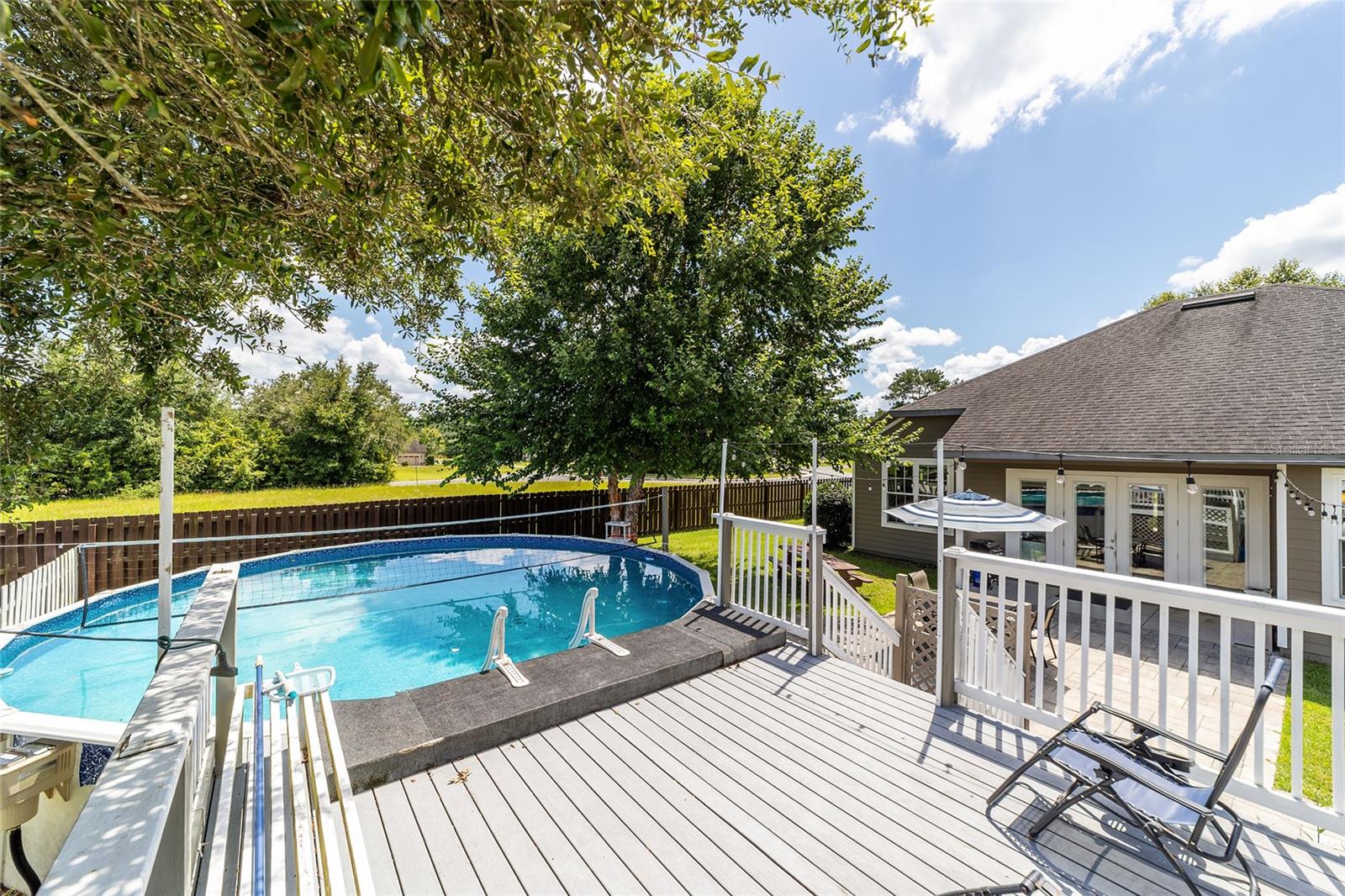 WESTON OAKS - Residential