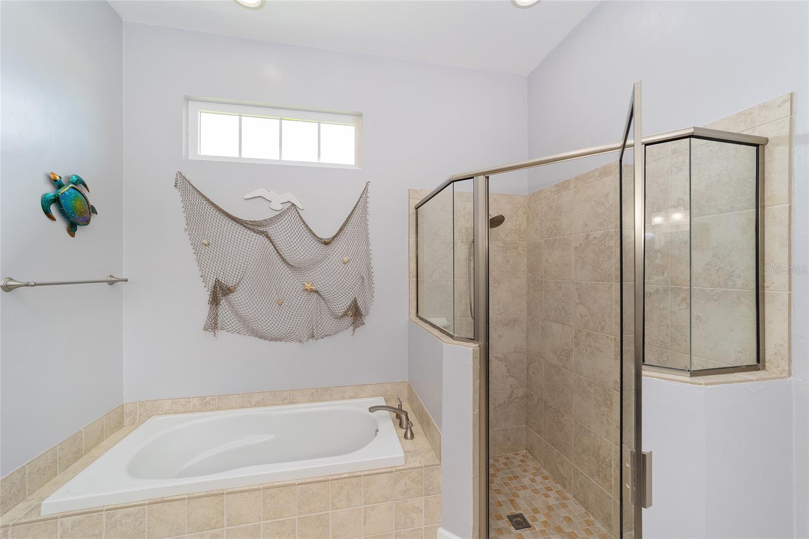 WESTON OAKS - Residential