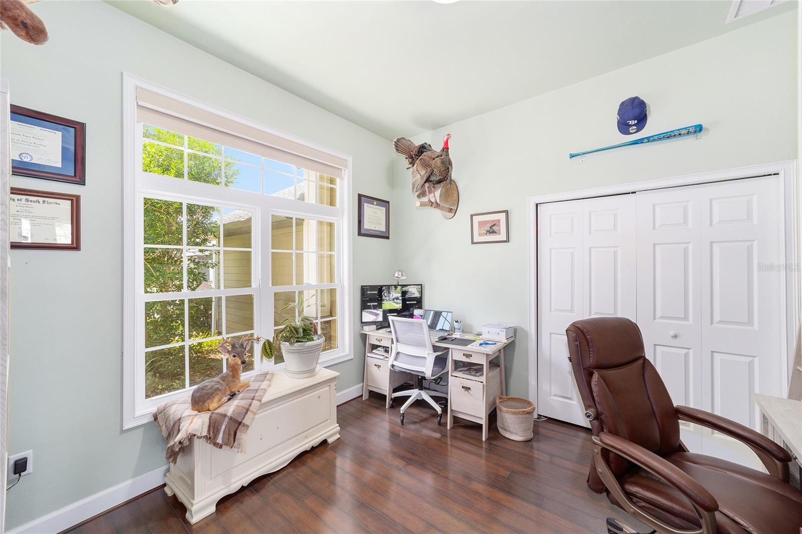 WESTON OAKS - Residential