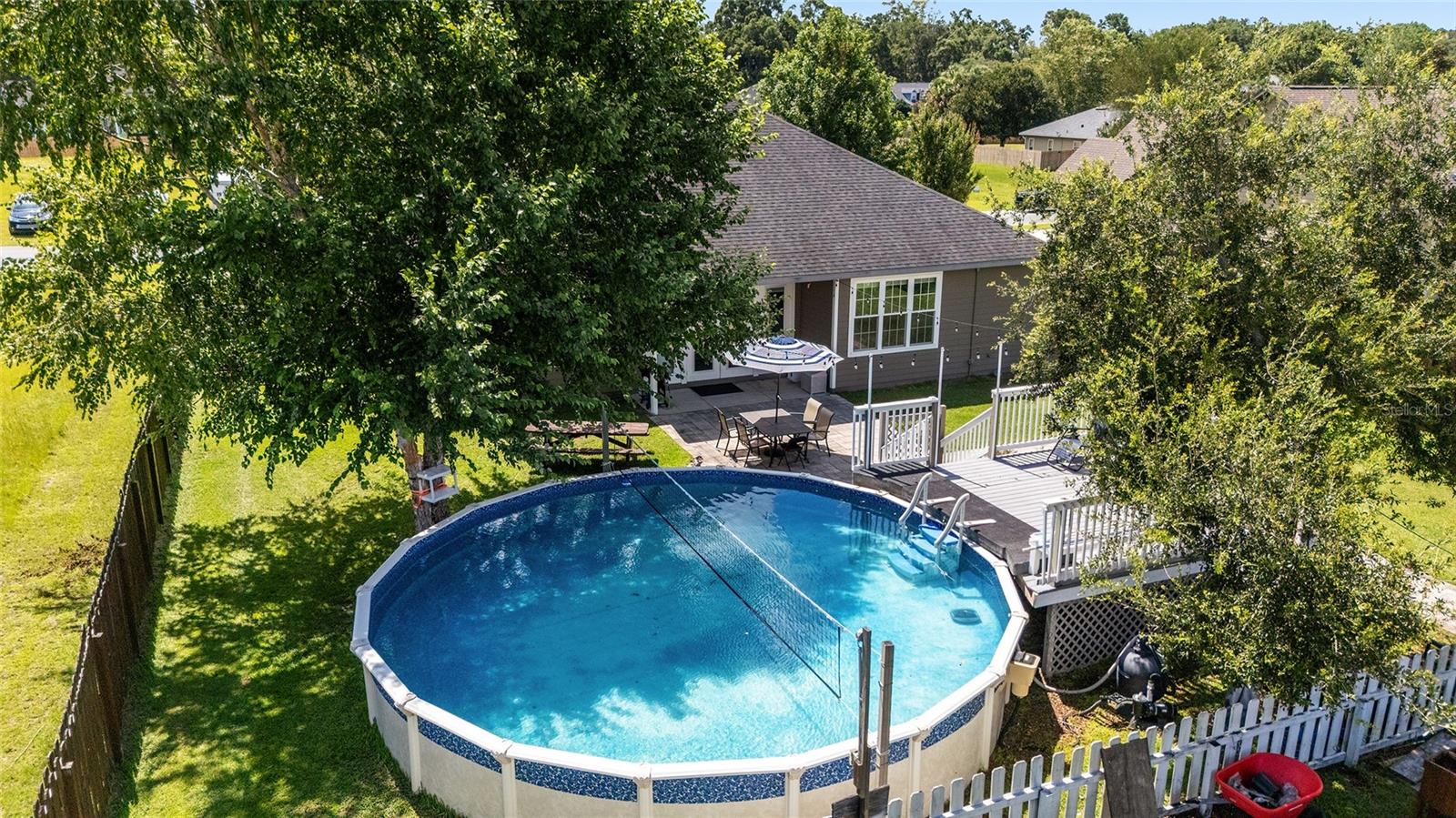 WESTON OAKS - Residential