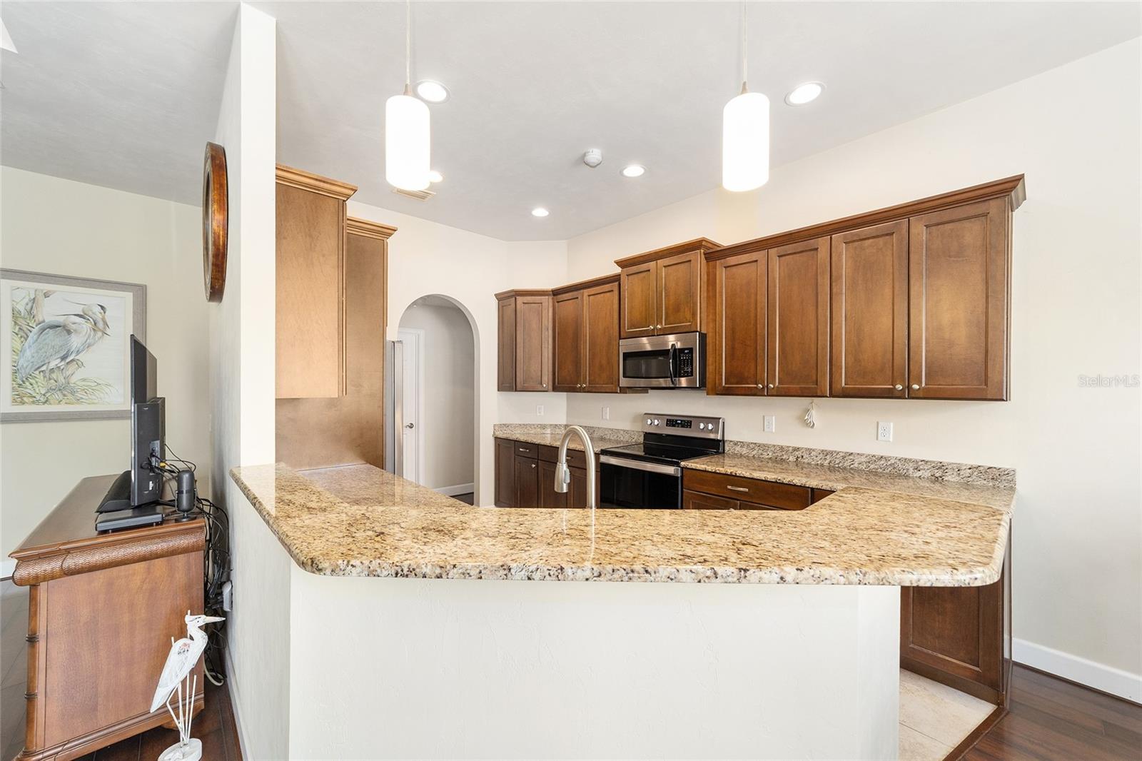 WESTON OAKS - Residential