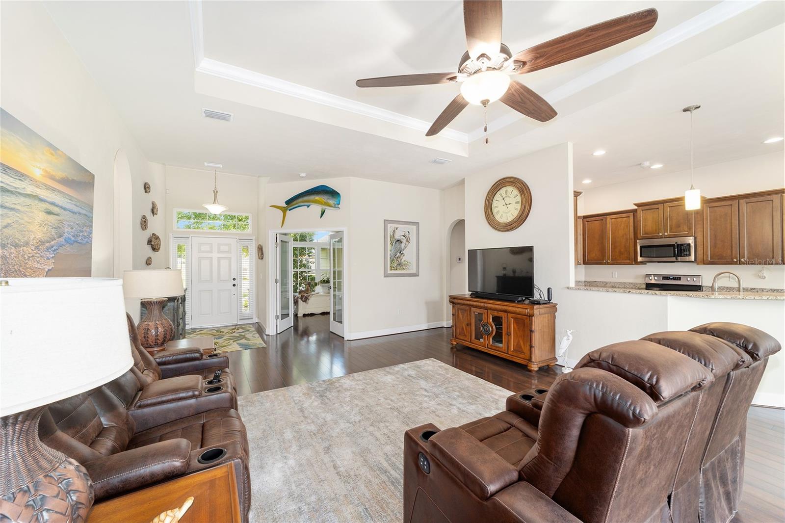 WESTON OAKS - Residential