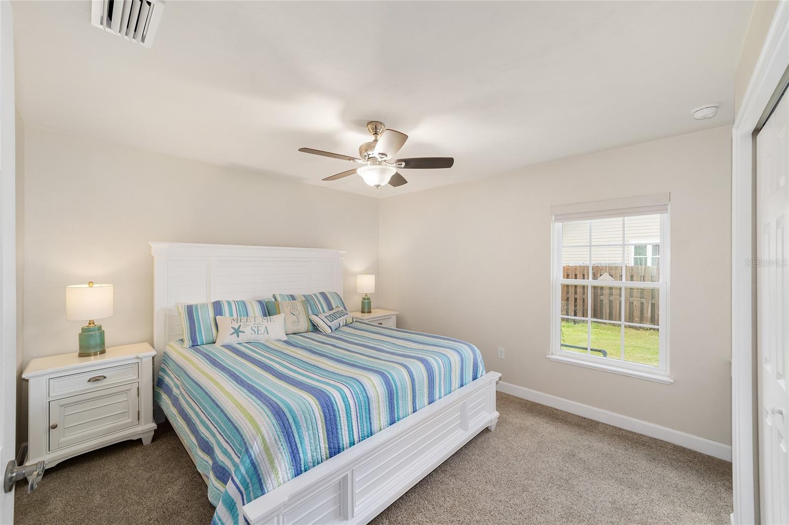 WESTON OAKS - Residential