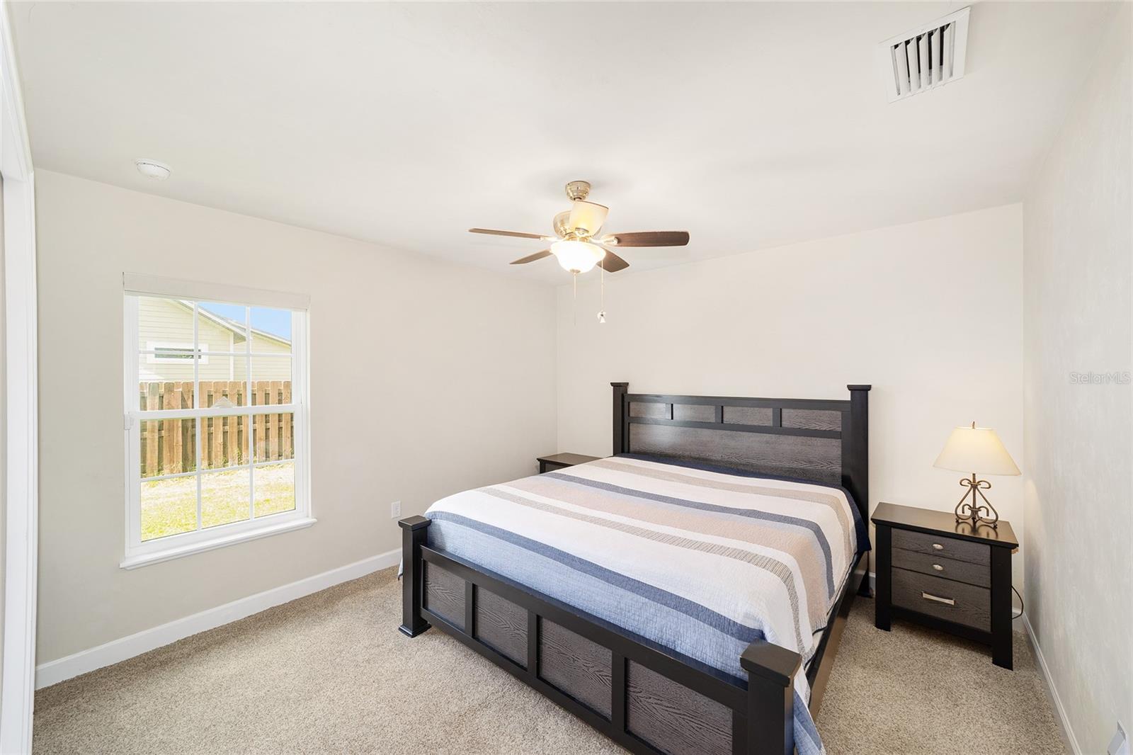 WESTON OAKS - Residential