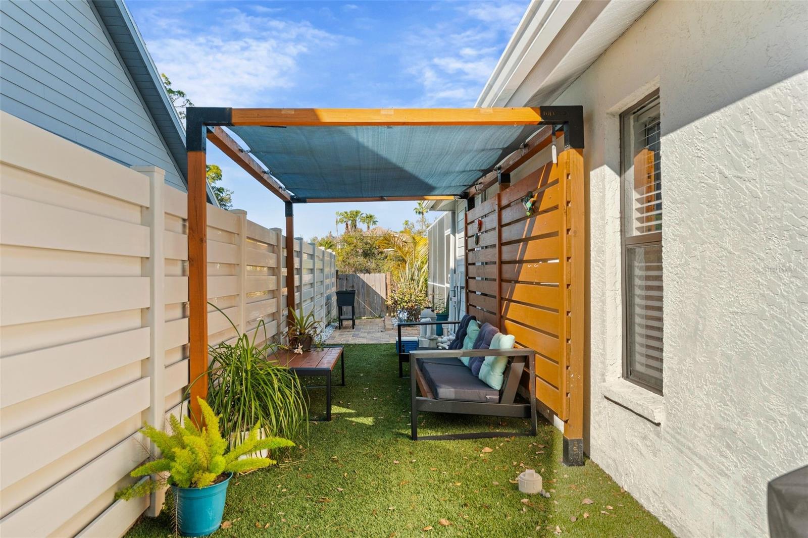 PALM WEST - Residential