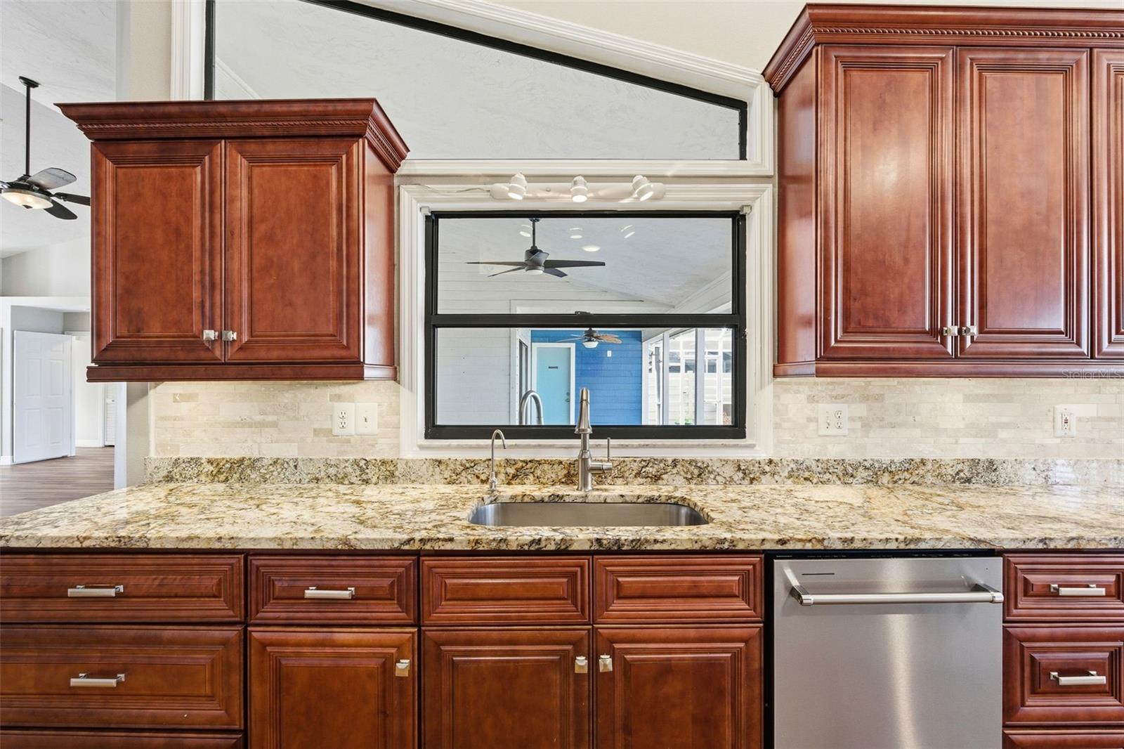 PALM WEST - Residential