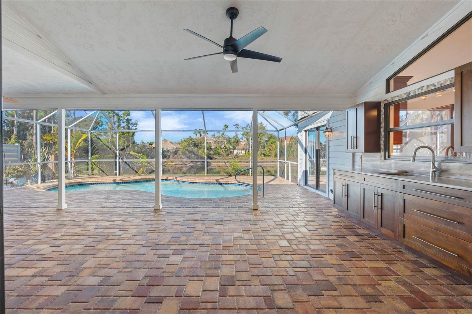 PALM WEST - Residential